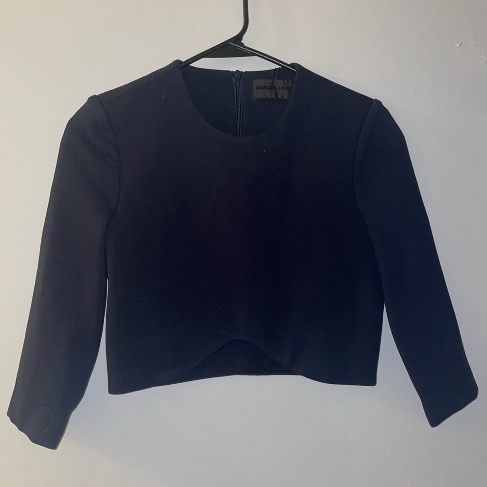 Navy curved hemline crop top